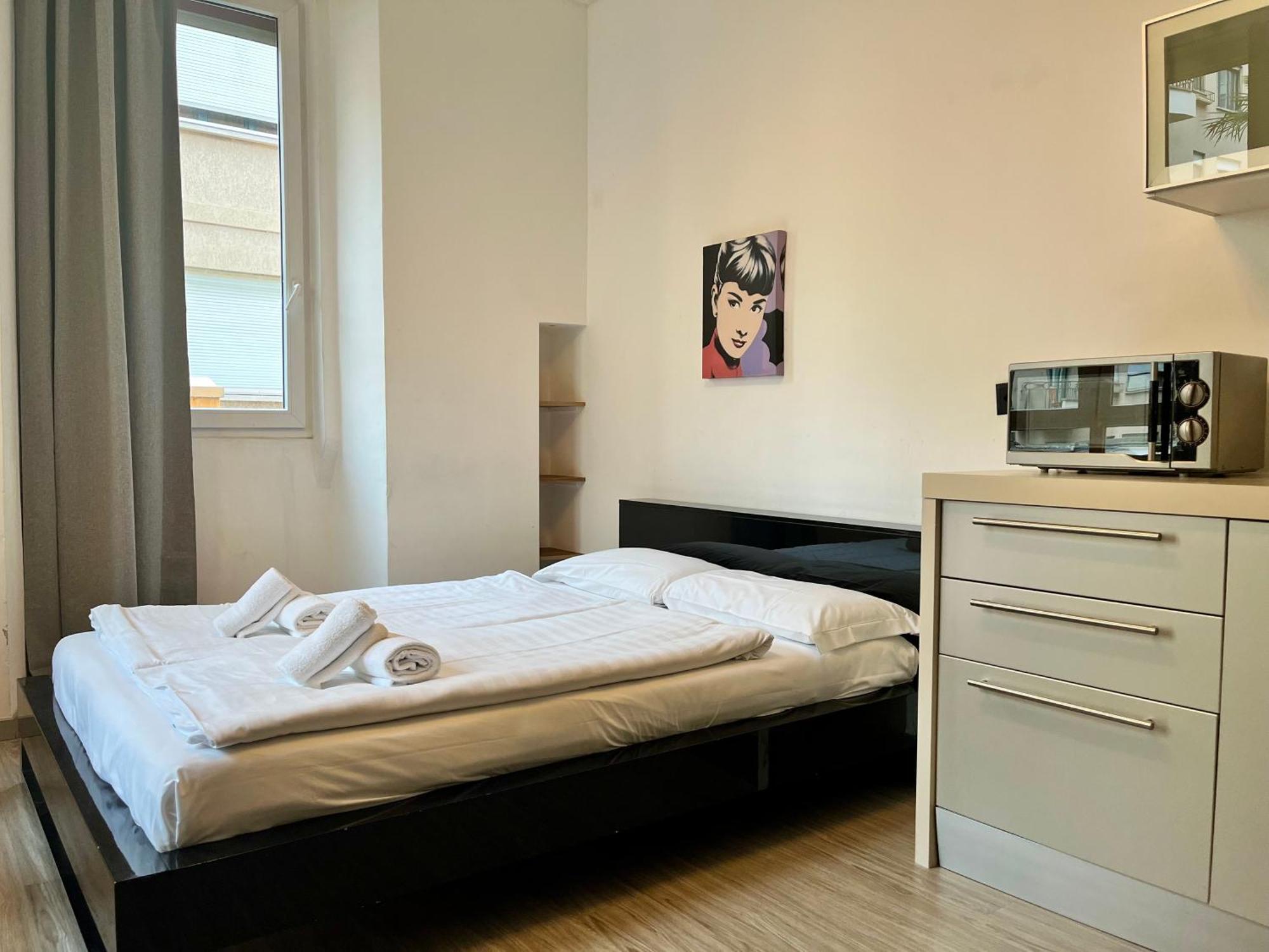 Guesthouse University By Lr - Self Check In Lugano Dış mekan fotoğraf