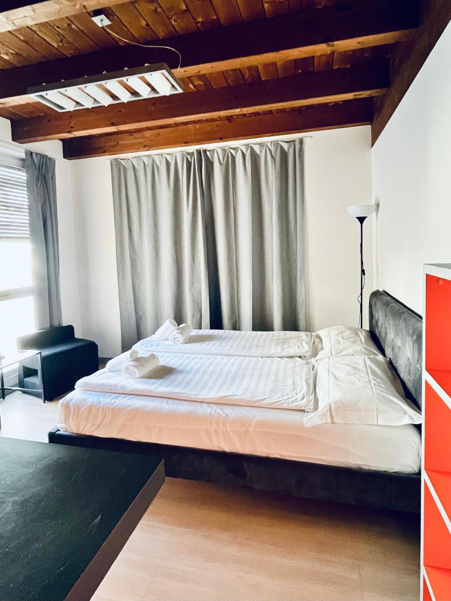Guesthouse University By Lr - Self Check In Lugano Dış mekan fotoğraf